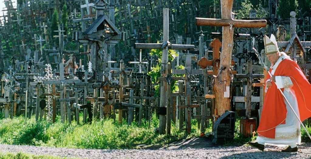 5. Hill of Crosses, Lithuania (4.7/5)