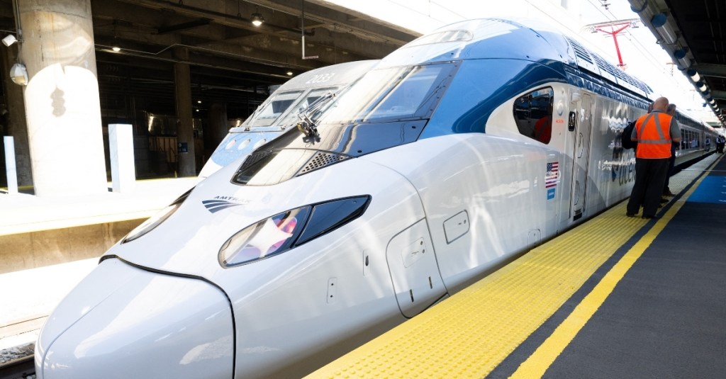 Amtrak Brings ‘Premium’ 160 MPH Trains to the US