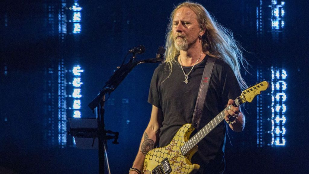 As Jerry Cantrell Approaches the End of a Musical Chapter, He Tells Us What Is (And Isn’t) on the Horizon, Football Included